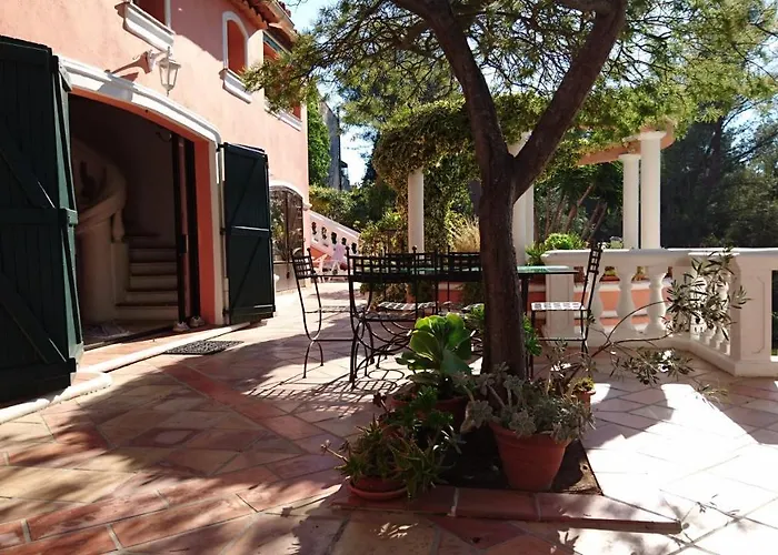 La Florentine Bed & Breakfast 4*